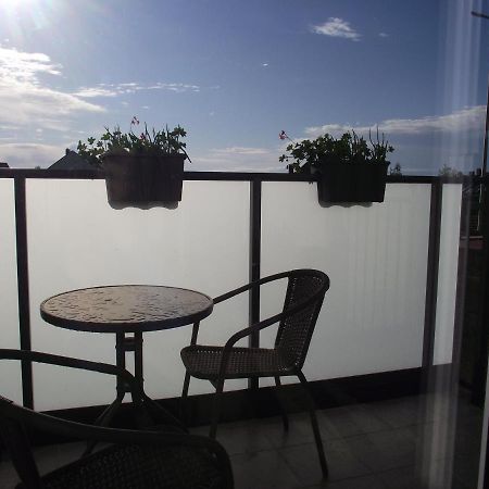 Apartament Holenderski Z Prywatnym Miejscem Postojowym W Garazu Koszalin Exterior foto