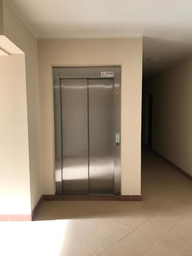 Apartament Holenderski Z Prywatnym Miejscem Postojowym W Garazu Koszalin Exterior foto